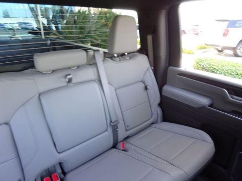 New 2026 GMC Sierra 2500 SLT AWD/4WD image 17