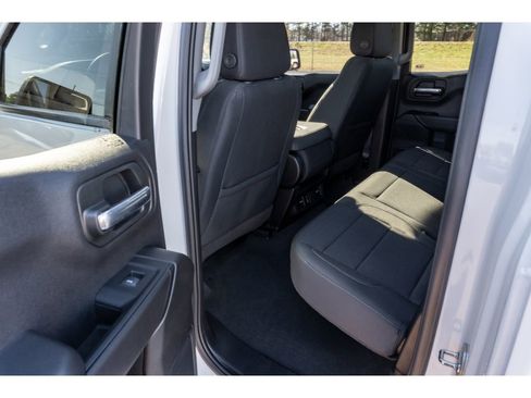 Used 2025 Chevrolet Silverado 1500 Custom image 12