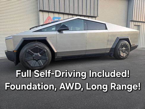 Used 2024 Tesla Cybertruck AWD Crew Cab image 2