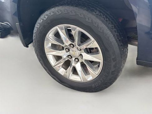 Used 2021 Chevrolet Silverado 1500 LTZ w/ LTZ Premium Package AWD/4WD image 32