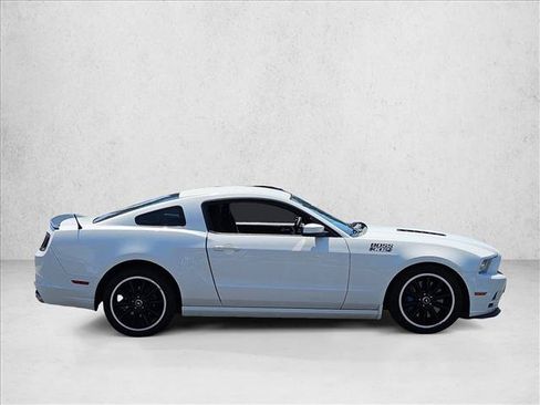Used 2013 Ford Mustang Boss 302 w/ Boss 302 Accessory Pkg RWD image 4
