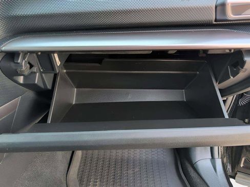 Used 2019 Subaru Forester Premium image 23