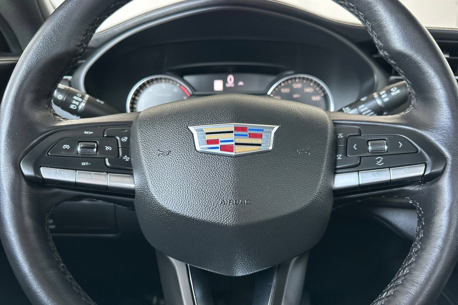 Used 2022 Cadillac XT4 Premium Luxury w/ Enhanced Visibility Package FWD image 31
