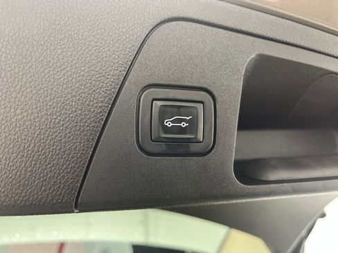 Used 2017 Buick Envision Premium w/ Driver Confidence Package image 30