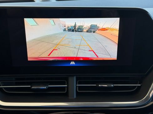 Used 2024 Chevrolet Trax RS w/ Driver Confidence Package image 12