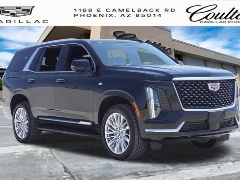 Certified 2025 Cadillac Escalade Premium Luxury AWD/4WD image 4