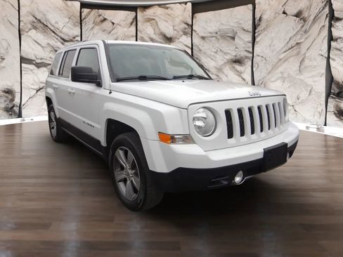 Used 2016 Jeep Patriot High Altitude image 4