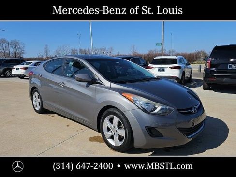 Used 2013 Hyundai Elantra GLS image 2