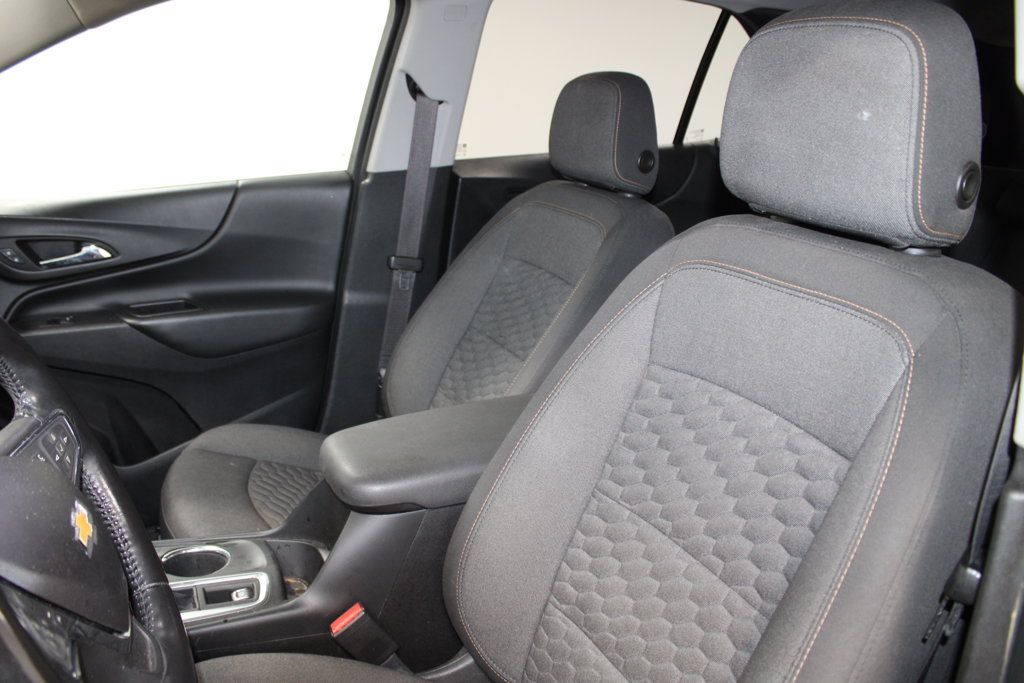 Used 2019 Chevrolet Equinox LT w/ LPO, Cargo Package FWD image 13