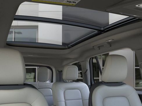 New 2026 Lincoln Aviator AWD image 22