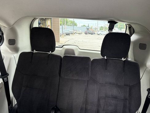 Used 2014 Dodge Grand Caravan SXT FWD image 13