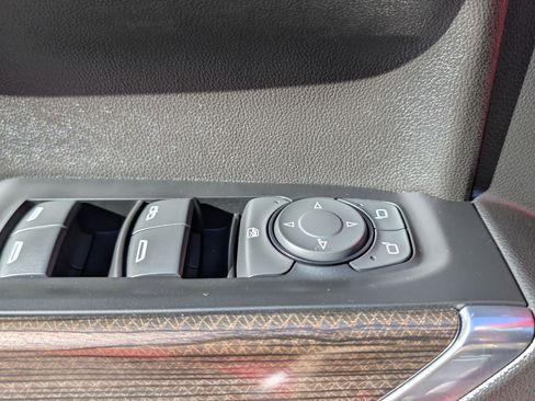 Used 2021 Chevrolet Silverado 1500 LT Trail Boss w/ Bed Protection Package AWD/4WD image 19