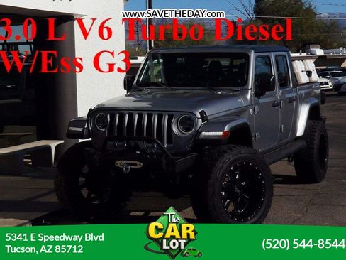 Used 2021 Jeep Gladiator Overland w/ Popular Equipment Package AWD/4WD image 1