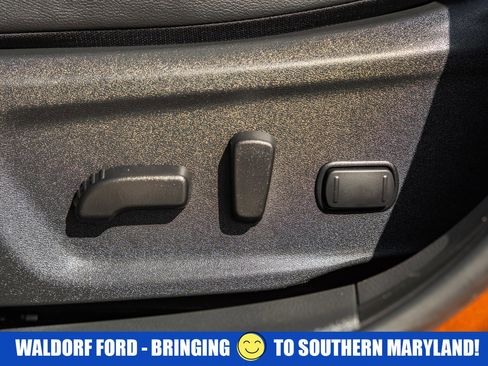 Used 2023 Nissan Sentra SR w/ SR Premium Package image 36