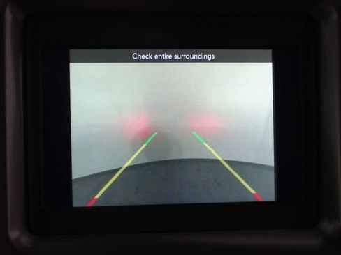 Used 2019 Dodge Challenger SXT image 8