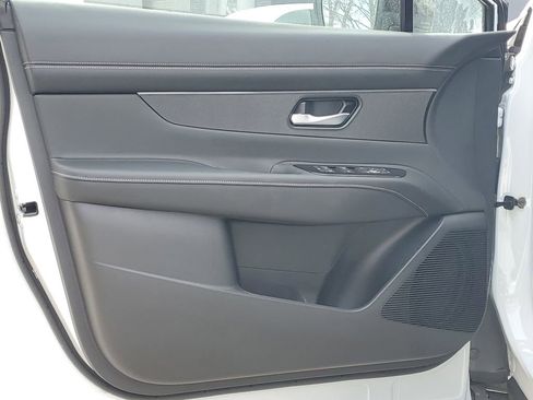 New 2025 Nissan Murano SV image 9