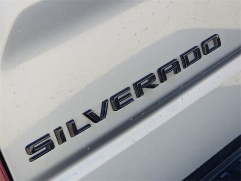 Used 2023 Chevrolet Silverado 1500 RST w/ Rally Edition image 11