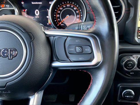 Used 2023 Jeep Wrangler Rubicon AWD/4WD image 26