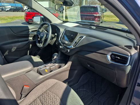 Certified 2024 Chevrolet Equinox LT FWD image 30