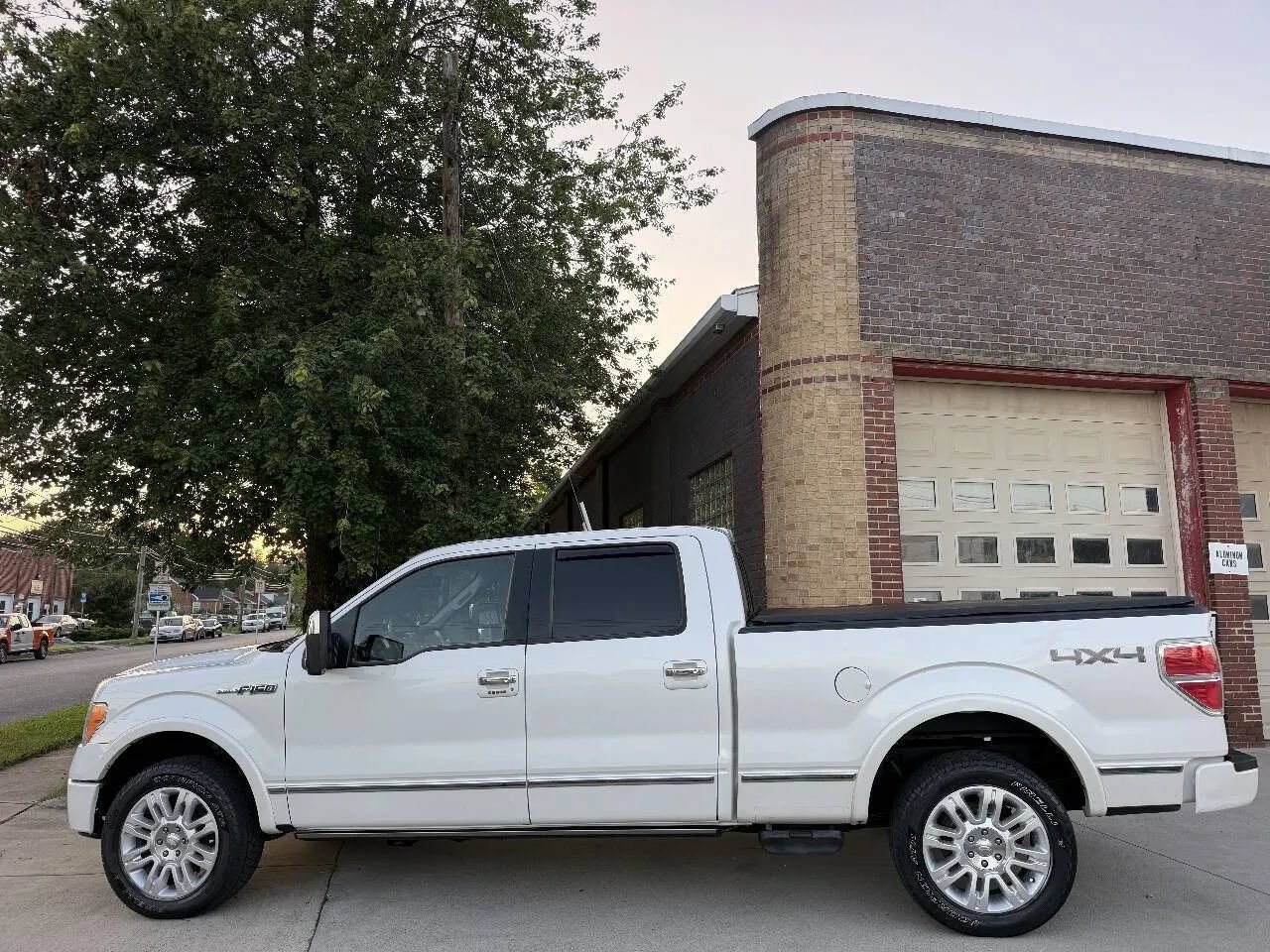 Used 2010 Ford F150 Platinum AWD/4WD image 19