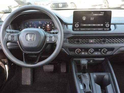 Used 2025 Honda Accord LX image 12