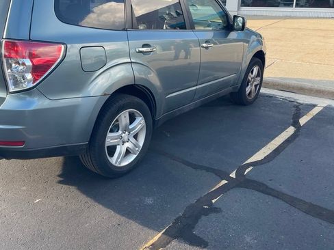 Used 2010 Subaru Forester 2.5X Premium AWD/4WD image 3