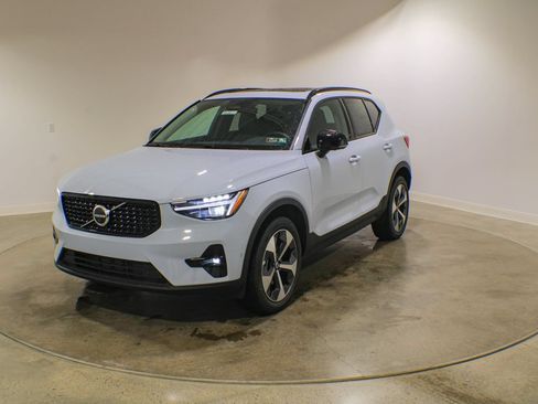 New 2026 Volvo XC40 B5 Plus w/ Protection Package Premier AWD/4WD image 1