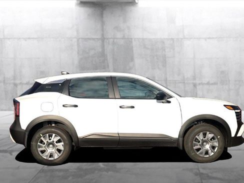 New 2026 Nissan Kicks S image 5