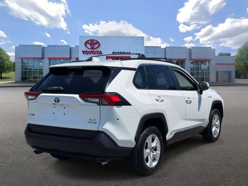 Certified 2021 Toyota RAV4 XLE w/ Convenience Package AWD/4WD image 5