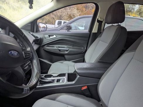 Used 2017 Ford Escape SE w/ Equipment Group 201A image 11