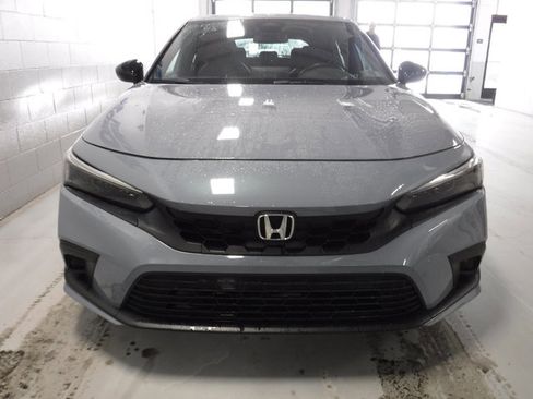 Used 2022 Honda Civic Sport image 4