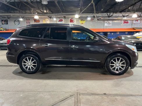 Used 2017 Buick Enclave Leather FWD image 2