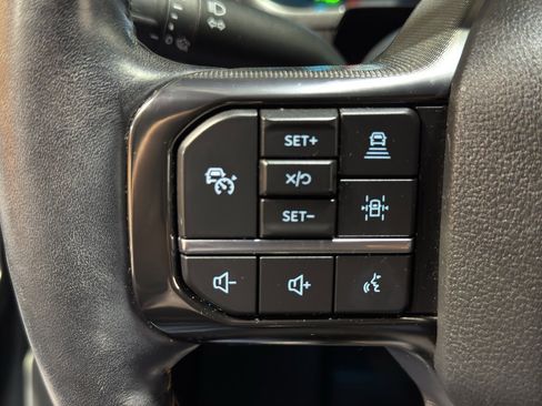 Used 2022 Ford F150 Platinum w/ FX4 Off-Road Package image 24