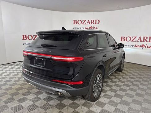 Used 2024 Lincoln Corsair Reserve image 8