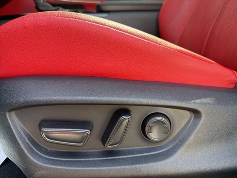 Used 2025 Toyota Camry XSE image 10