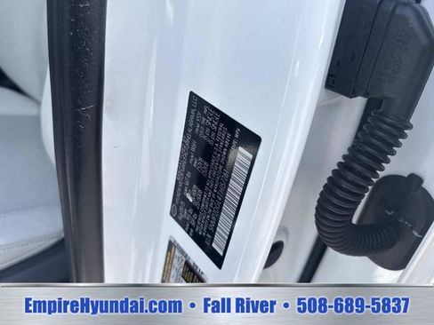 Used 2026 Hyundai Santa Fe SEL AWD/4WD image 19
