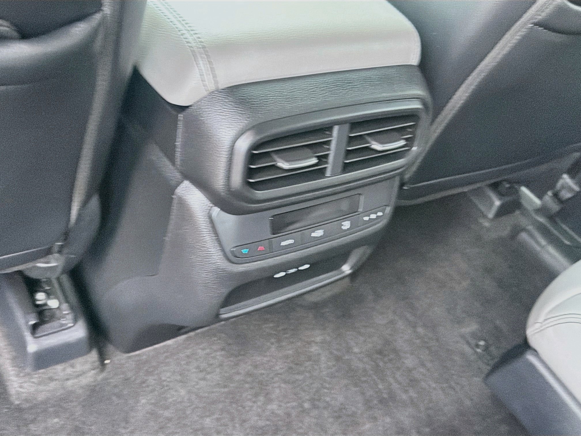 Used 2024 Honda Pilot EX-L image 22