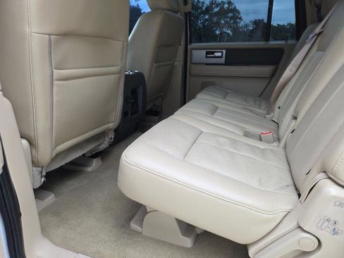 Used 2014 Ford Expedition EL XLT w/ Equipment Group 202A image 32