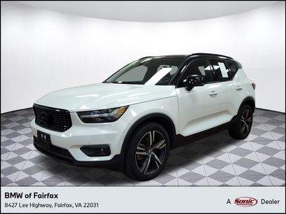 Used 2022 Volvo XC40 T5 R-Design