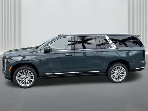 New 2026 Cadillac Escalade ESV Luxury AWD/4WD image 7