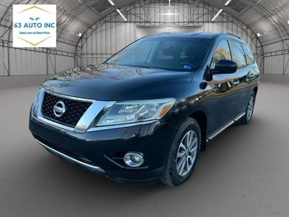 Used 2016 Nissan Pathfinder SV