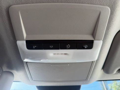 Used 2020 Nissan Sentra SR FWD image 23