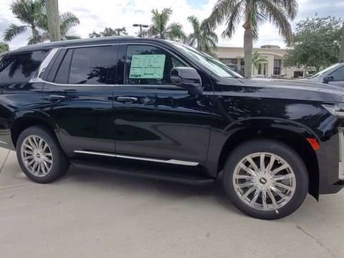 Certified 2021 Cadillac Escalade Premium Luxury image 17