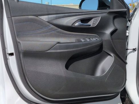 New 2026 Buick Envista Sport Touring w/ Convenience I Package FWD image 18