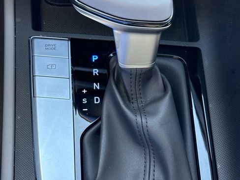 Certified 2025 Hyundai Elantra Sport image 26