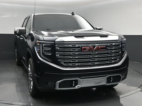 Used 2023 GMC Sierra 1500 Denali w/ Denali Reserve Package AWD/4WD image 21