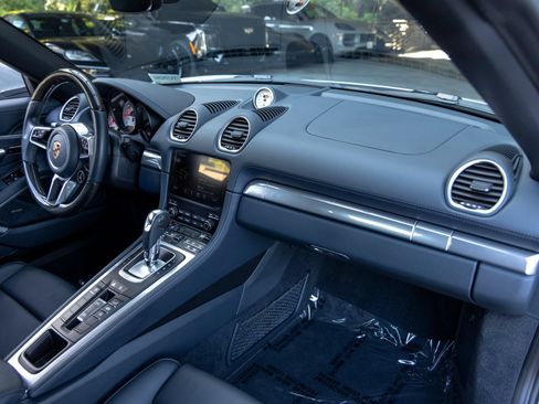 Certified 2025 Porsche 718 Boxster S RWD image 46