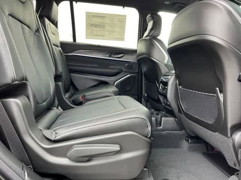 New 2025 Jeep Grand Cherokee L Overland w/ Luxury Tech Group IV image 32