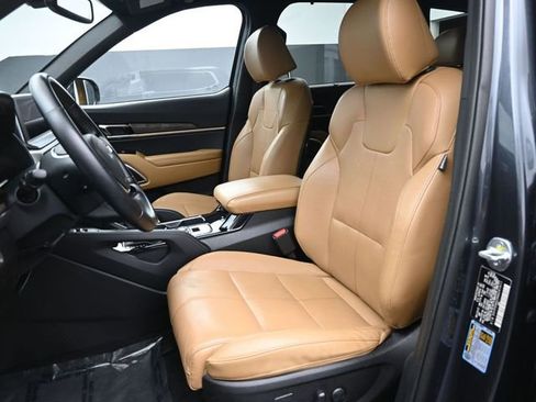 Used 2022 Kia Telluride SX image 9