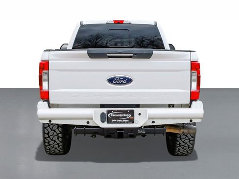 Used 2017 Ford F350 Lariat w/ Lariat Ultimate Package image 8